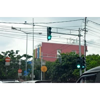 Tiang Traffic Light  Rambu Jalan
